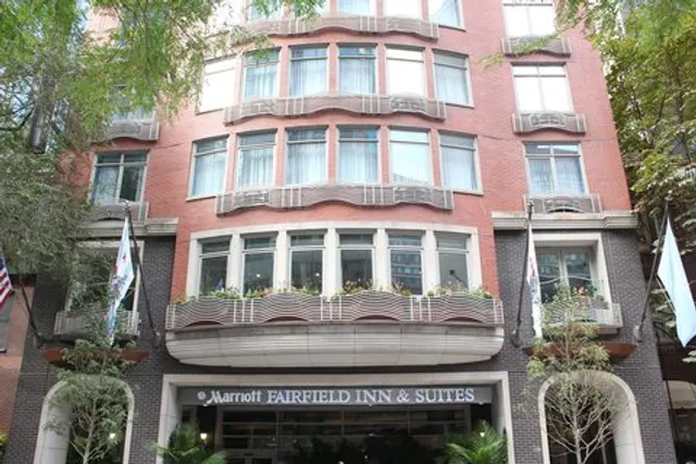 Fairfield by Marriott Inn & Suites Chicago Downtown/Magnificent Mile