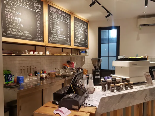 Nana Coffee Shop