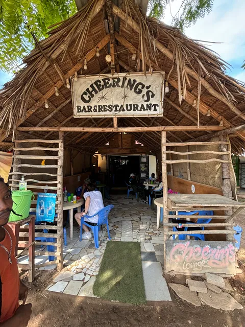 Cheerings Bar & Restaurant