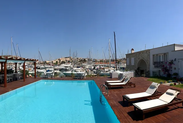 Cesme Marina Guest House