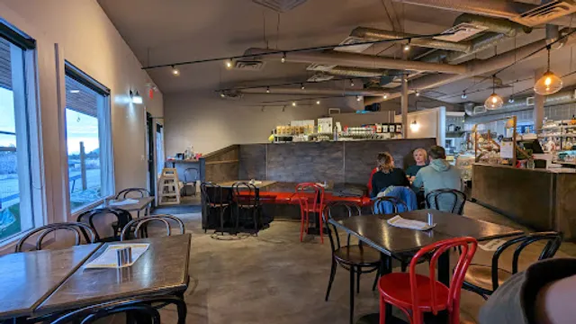 Farm Kitchen Market (Family Restaurant)