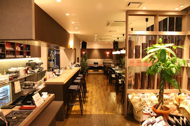 新潟珈琲問屋サクラデラノーチェ