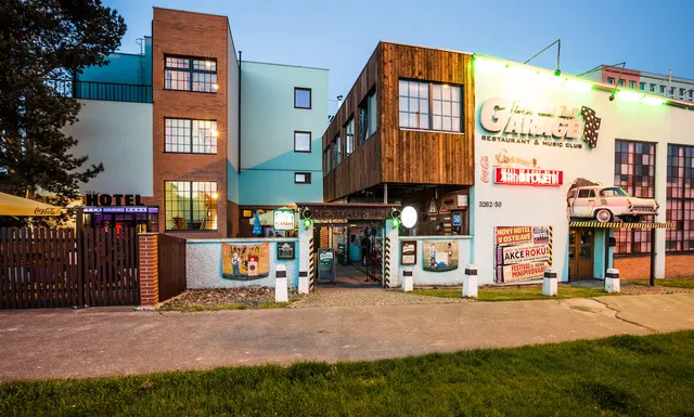 Retro Hotel Garage Ostrava