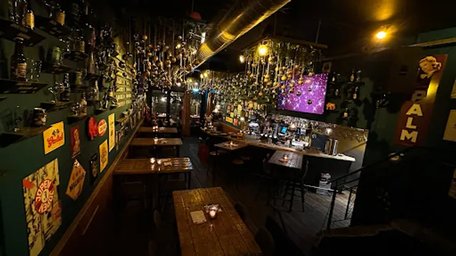 Beer and Dans café Persee