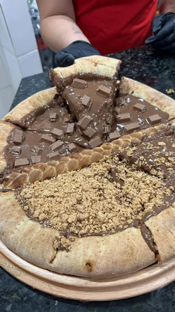 Pizzaria e Esfiharia Nova Candieiro