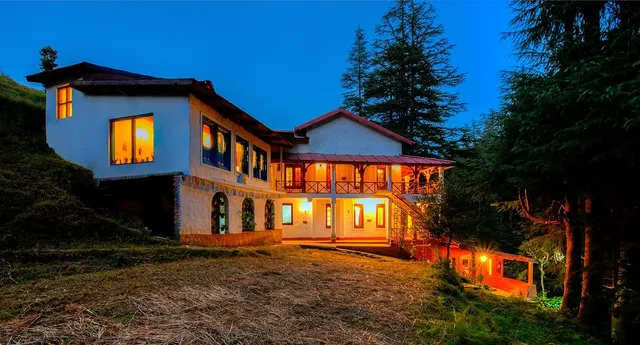 Van Serai - The Himalayan Spiritual Lodge