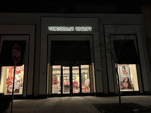 Victoria's Secret & PINK