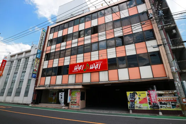 Capsule Hotel New Gloria