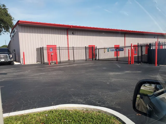 Store Space Self Storage