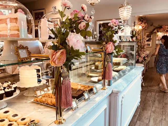 The Cake Bake Shop by Gwendolyn Rogers