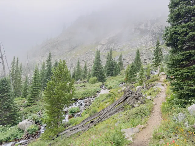 Glacier Lake Trailhead