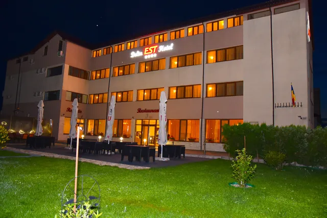 Delta Est Hotel & Restaurant