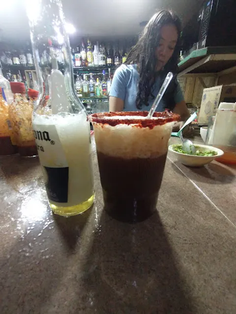 Los Pericos Bar