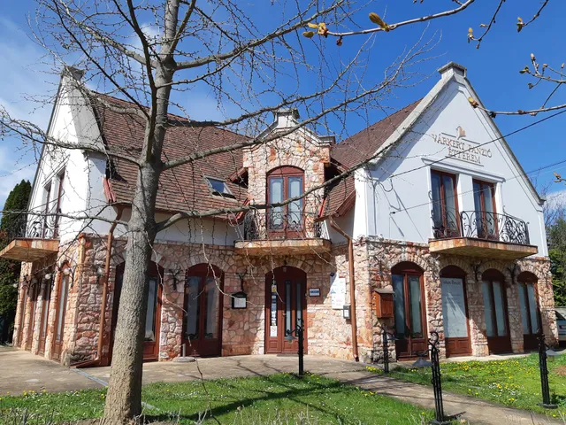 Diósgyőri Várkert Panzió