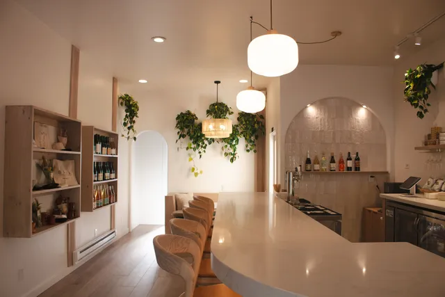 Brix Wine Bar & Bottle Shop