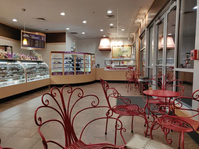 Rocky Mountain Chocolate Factory - Rexburg