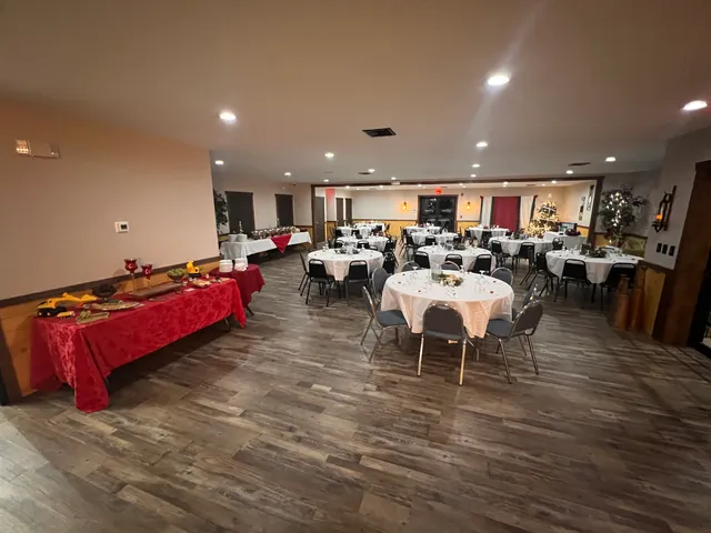 Luna’s Banquet Hall