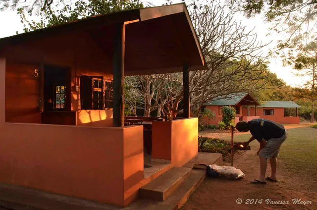 Bushbaby Lodge and Camping