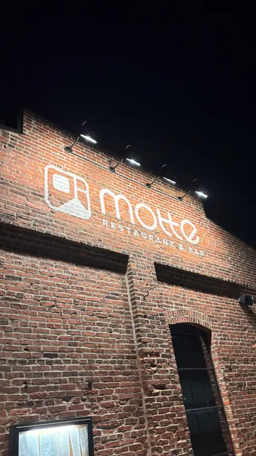 Motte Restaurant & Bar