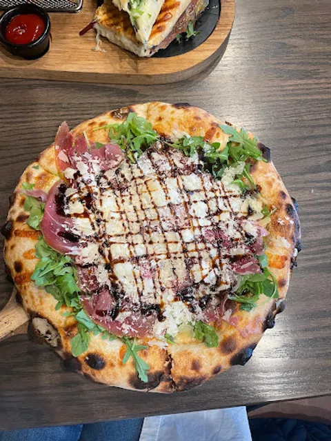 Roma Coffee Bar Restaurant & Pizzeria