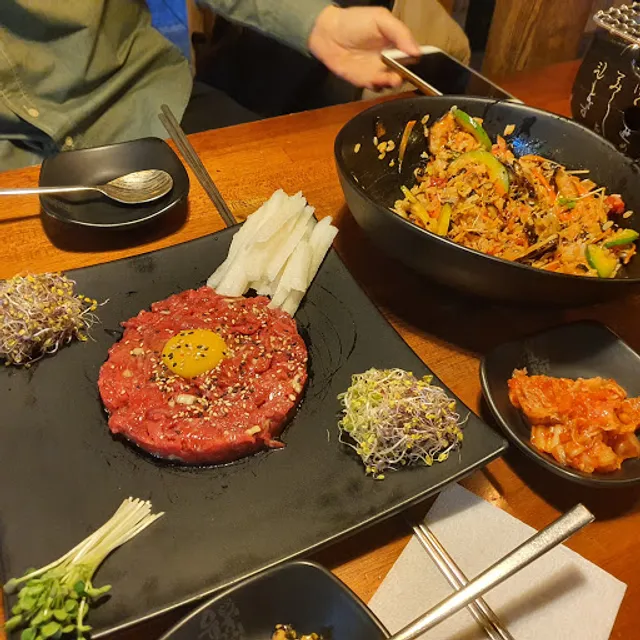 육회공작소 한양대점