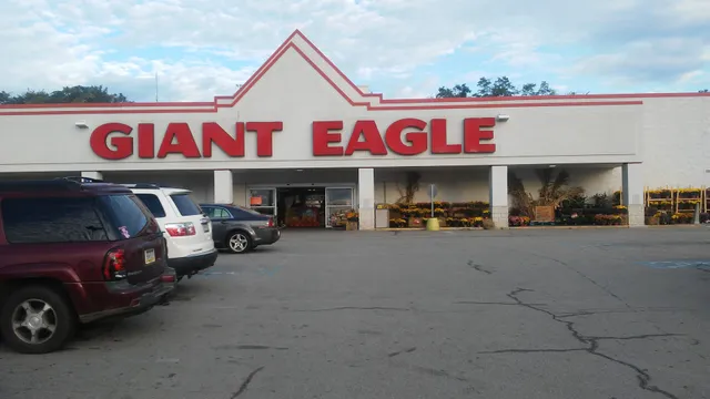 Giant Eagle Supermarket