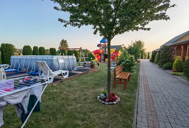 Drewniane letniskowe domki nad morzem