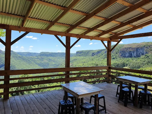 Tenda caminho das olivas