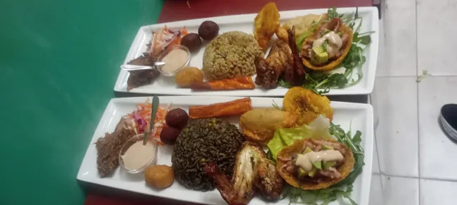 El Karibe Caribbean food & drink