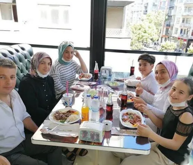 Acemoglu Doner Salonu