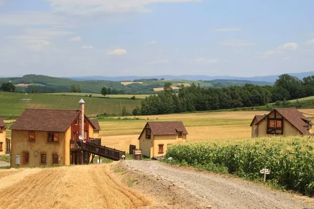 スプウン谷のザワザワ村