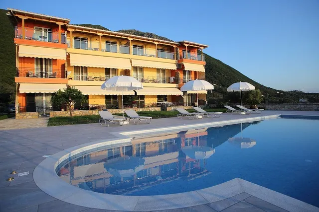 Belle Vue - Apartments and rooms to let / Eptanisa Ionian Sea / Lefkada / Perigiali