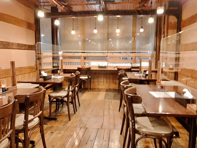 Momodori Ekimae Shokudo