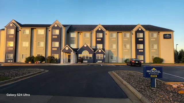 Microtel Inn & Suites by Wyndham Rice Lake