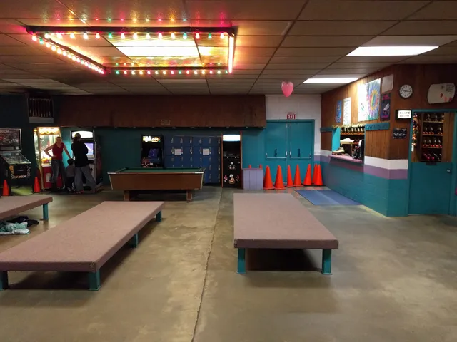Edgemont Park Roller Rink