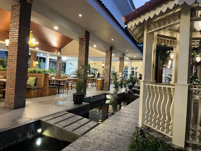 Bebek Goreng H. Slamet - Juanda