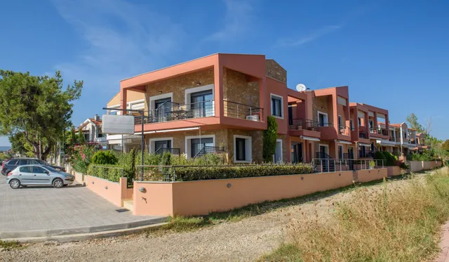 Filippos Apartments & Studios