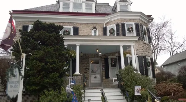Bancroft Manor Bed & Breakfast