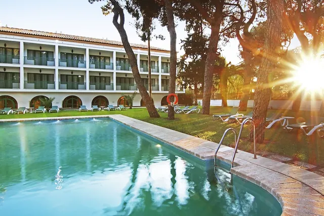 Legado Oromana Hotel