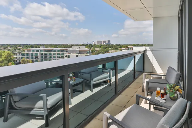 Drey Hotel - The Village Dallas