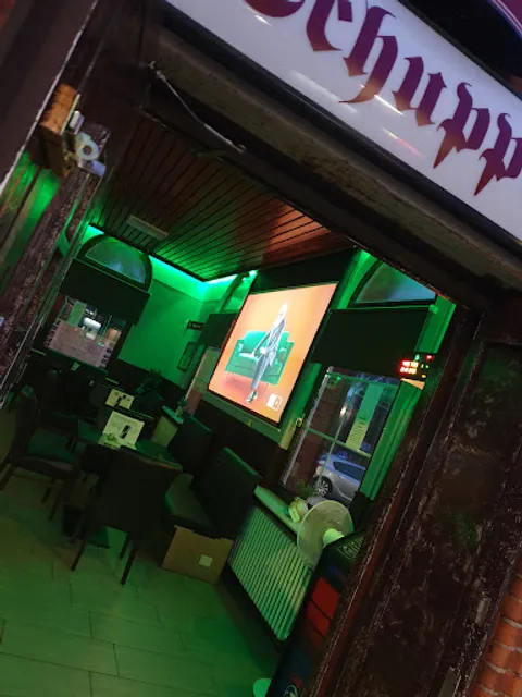 Schuppen Sportbar