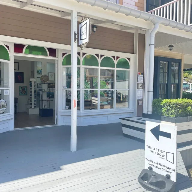 Ichiban Poke Bowl & Japanese Donburi