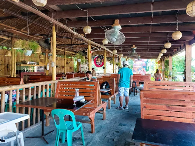 Dayneto Seafood Grill & Restaurant