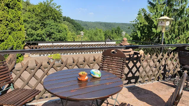 Landgasthof Raubacher-Höhe - Gaststätte, Terrasse
