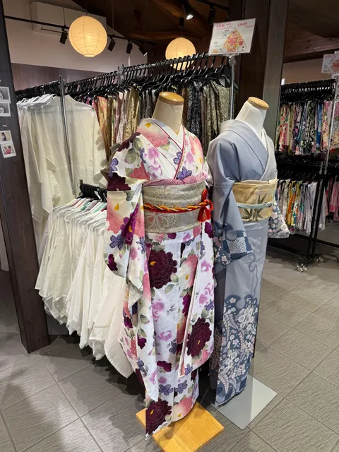 Rental Kimono Okamoto Kiyomizudera Shop