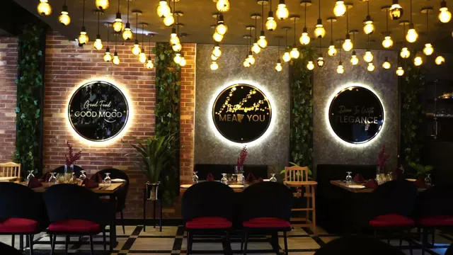 El Momento Steak house Lahore