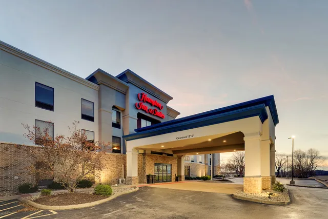 Hampton Inn & Suites St. Louis-Edwardsville