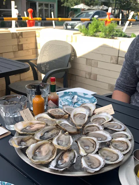 Island Oysters Restaurant & Bar