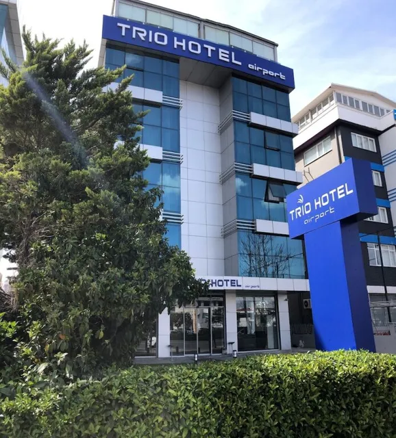 Trio Hotel