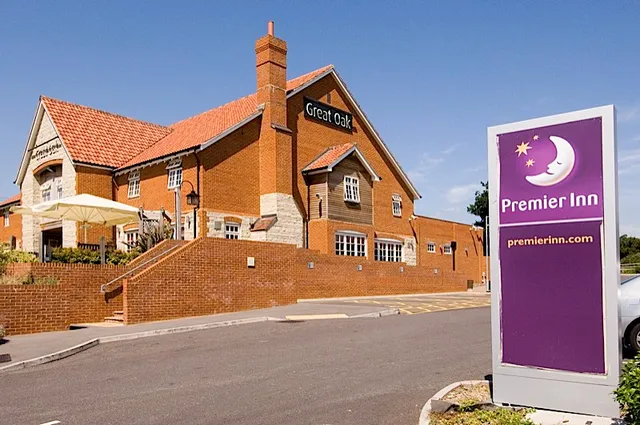 Premier Inn Petersfield hotel